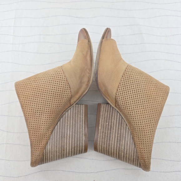 Miz Mooz Womens Leather Slide Wedge Sandals Kenzie Wheat Heels Shoes Size 38 - Picture 8 of 15